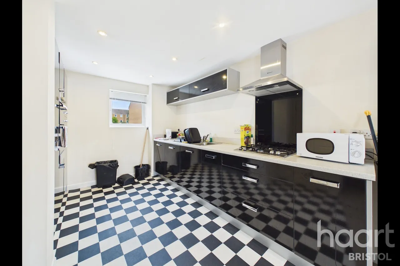 Wood Street, Bristol, BS34, photo 6