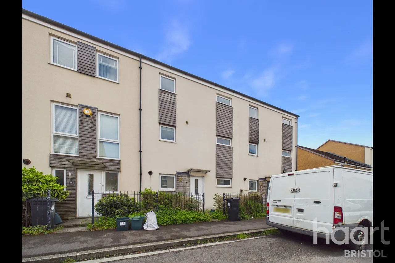 3 bed house for sale, Wood Street, Bristol, BS34