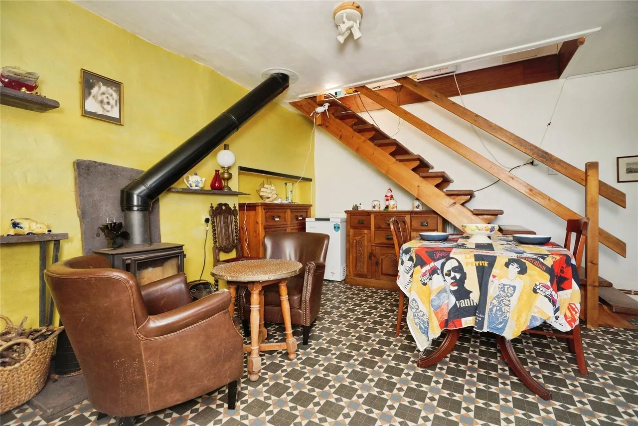 Clynnogfawr, Caernarfon, LL54, photo 3