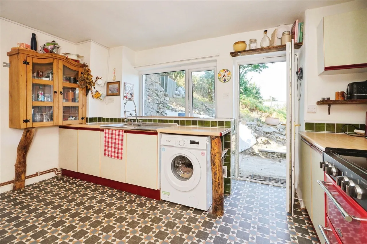 Clynnogfawr, Caernarfon, LL54, photo 7