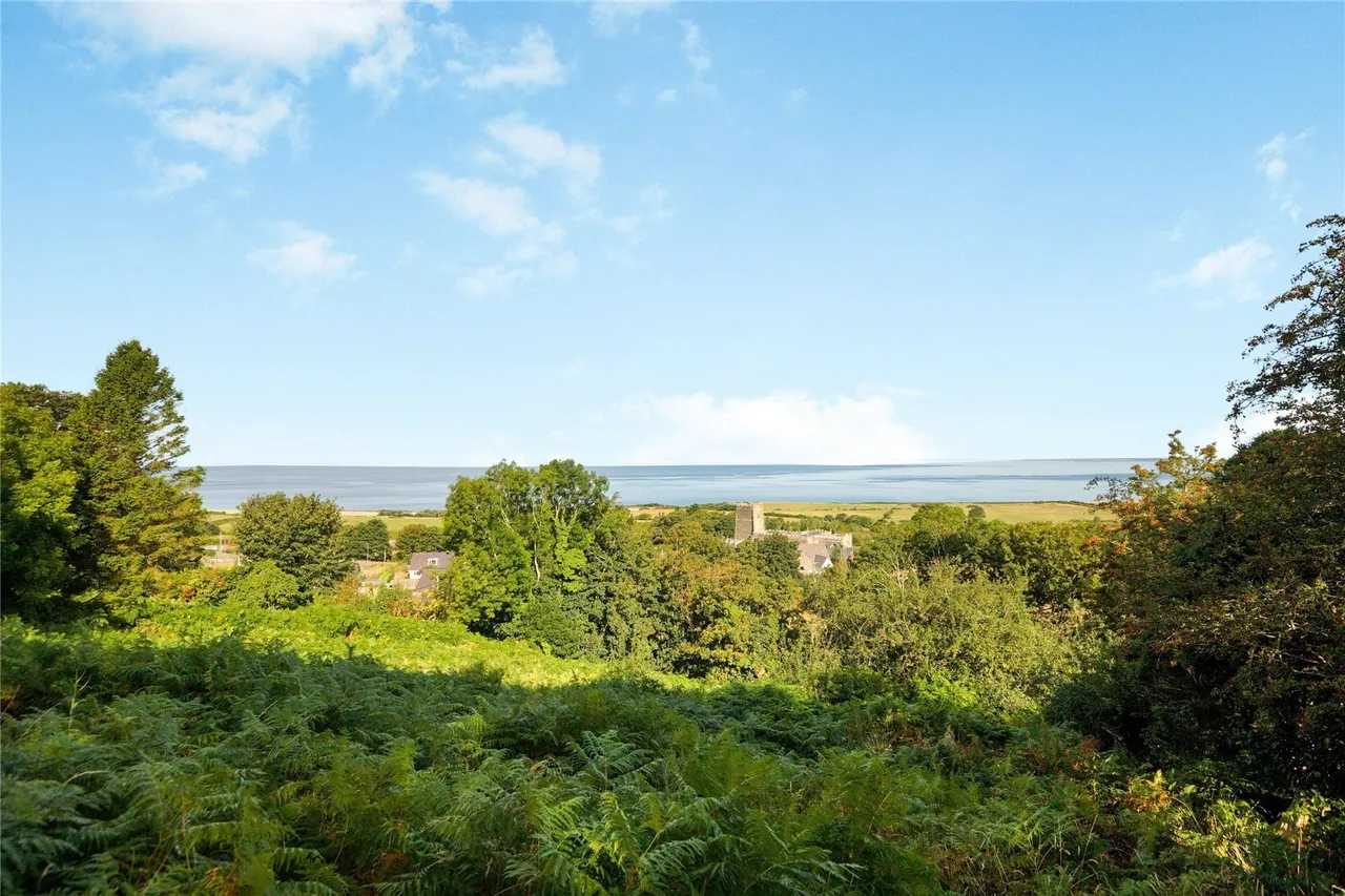 Clynnogfawr, Caernarfon, LL54, photo 16