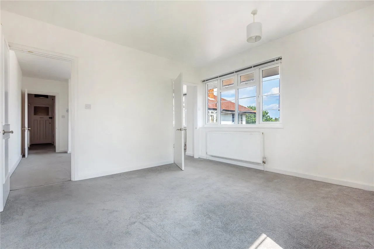 Walpole Court, Twickenham, TW2 5QH, photo 3