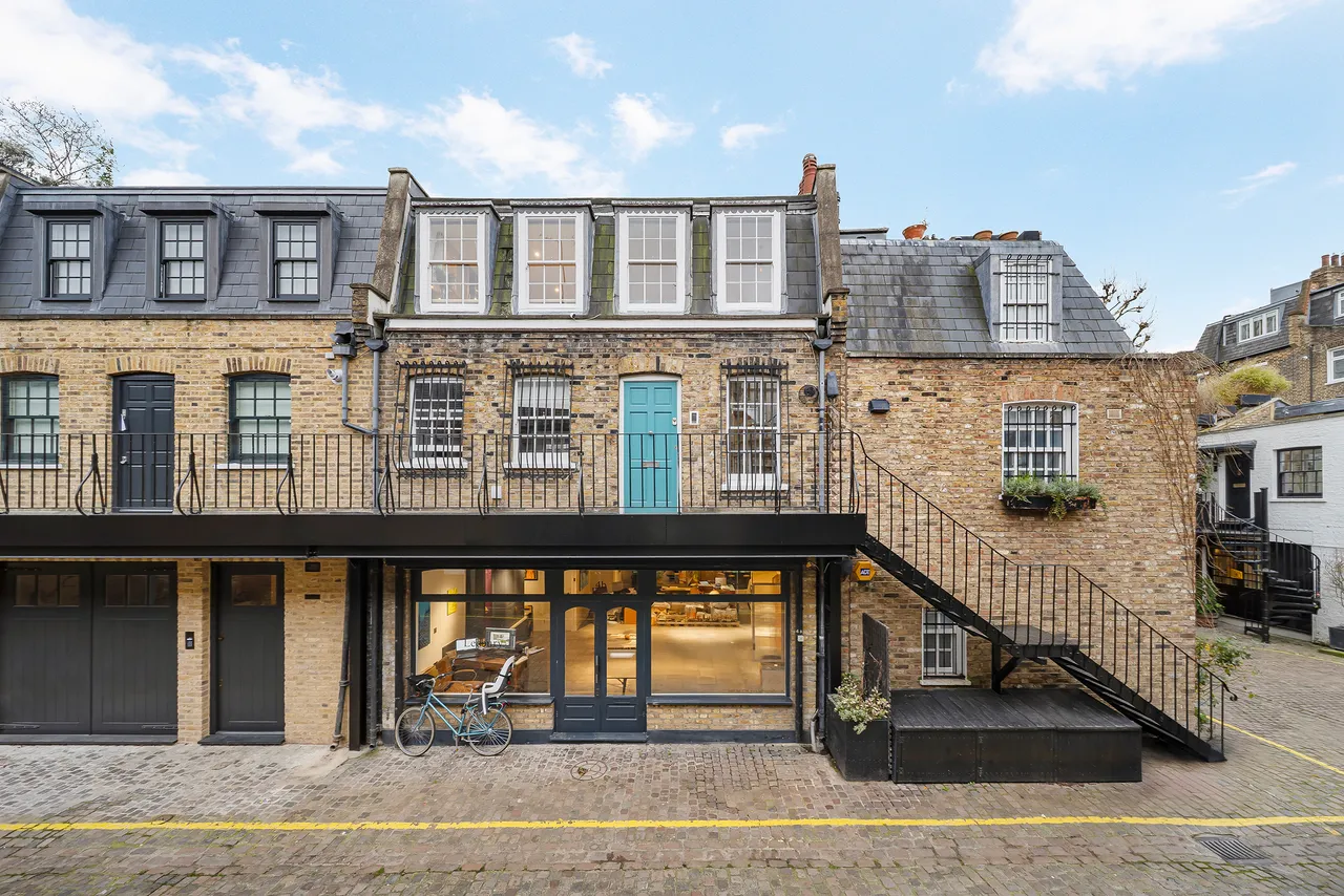 3 bed flat for sale — Ledbury Mews North, Notting Hill, London