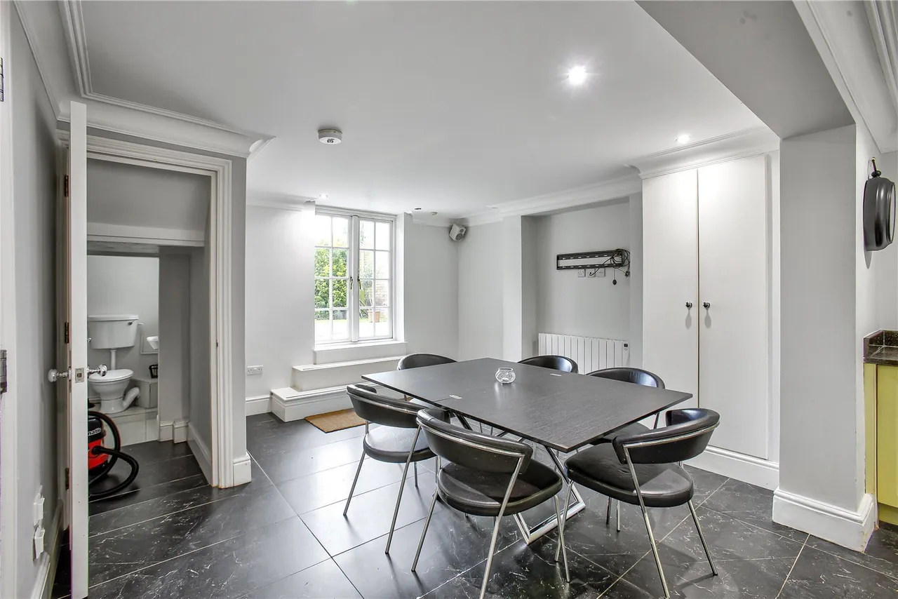 Ridgway, Wimbledon Village, London, SW19, photo 7
