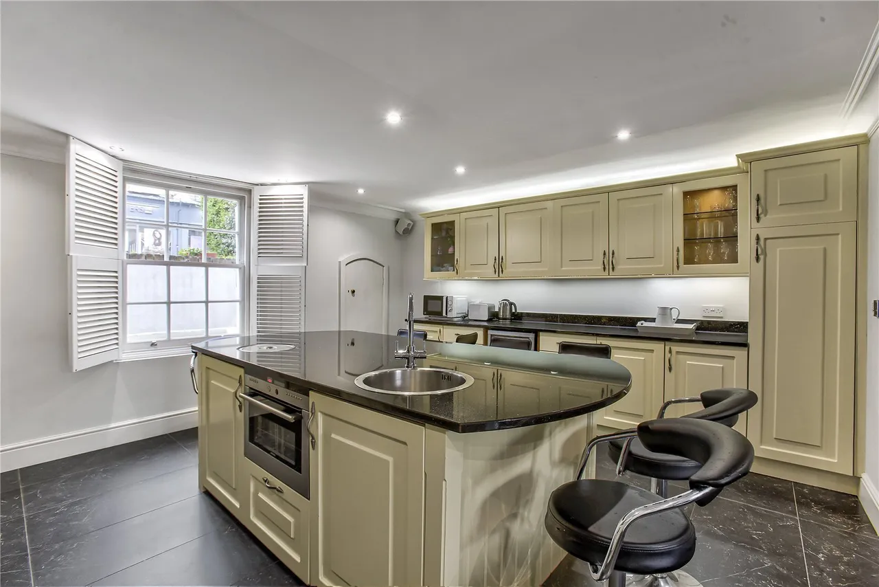 Ridgway, Wimbledon Village, London, SW19, photo 5