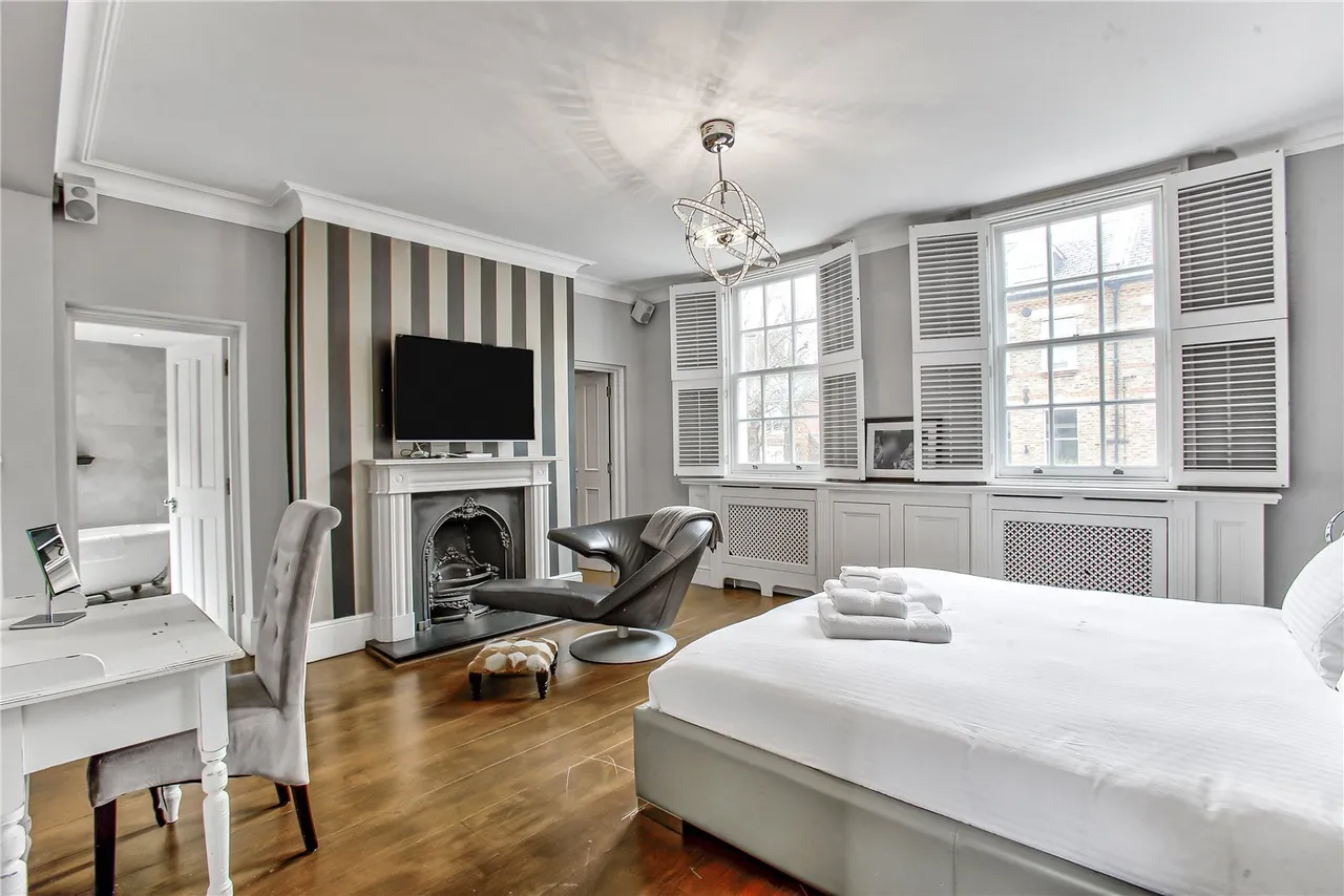 Ridgway, Wimbledon Village, London, SW19, photo 15