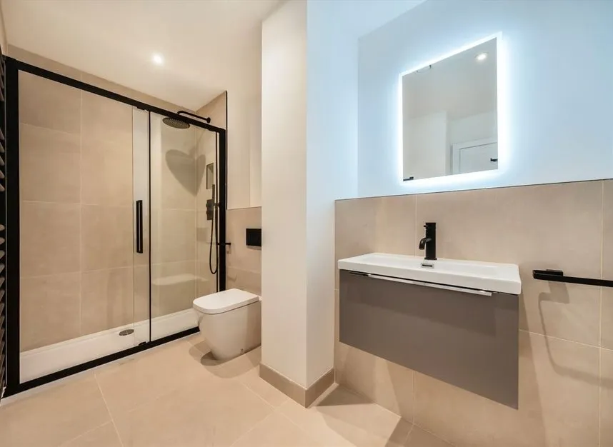 King Street, Hammersmith, W6, photo 5