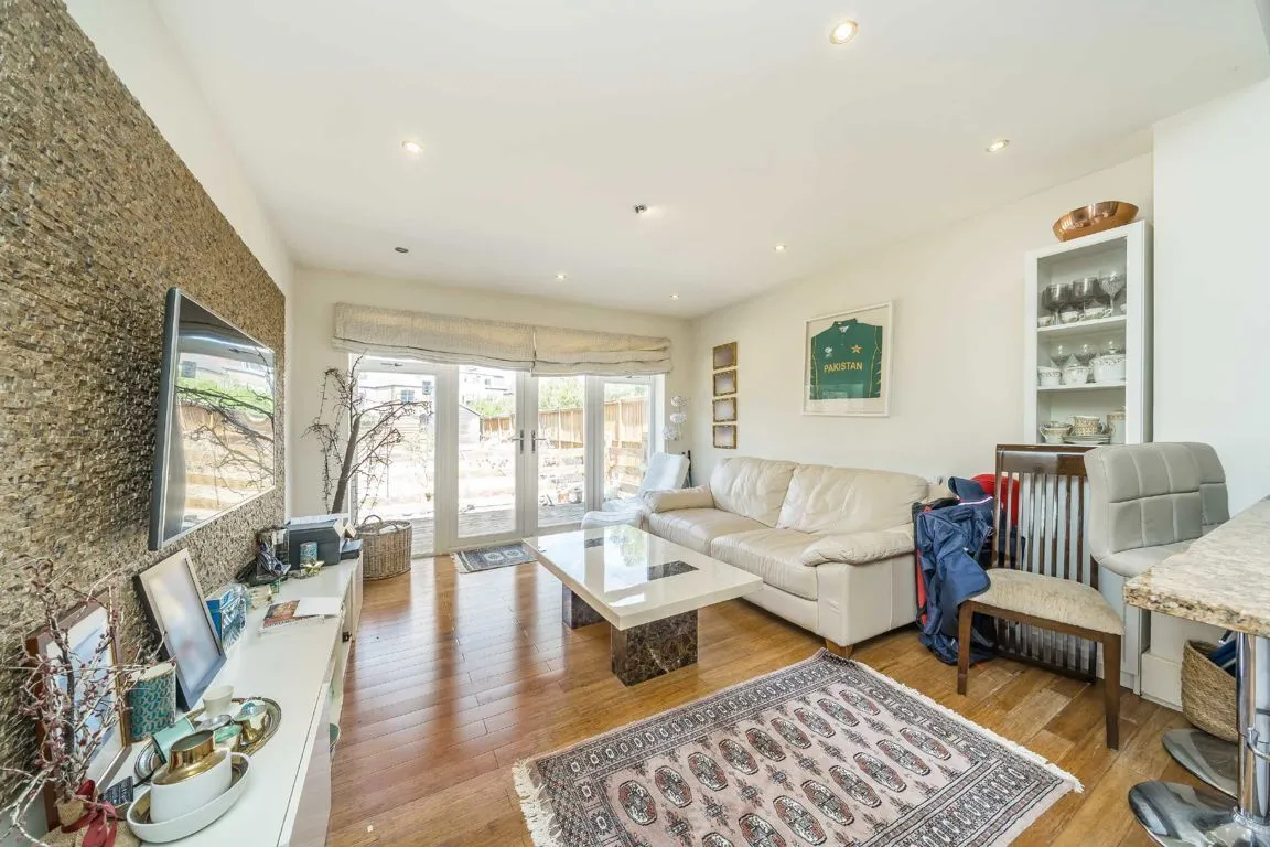 Prentis Road, SW16, photo 7