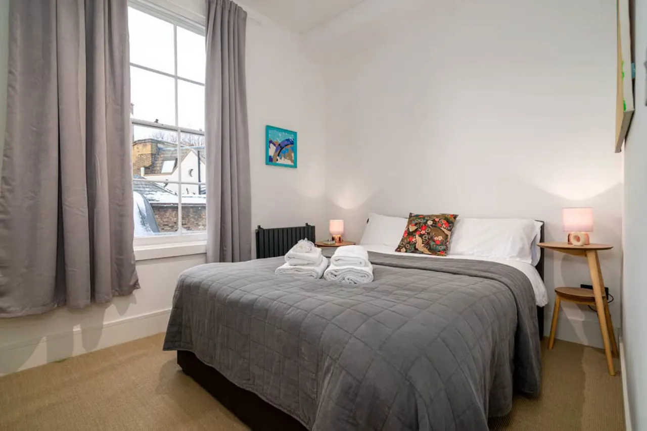First Floor, 122 Packington Street, London, photo 4