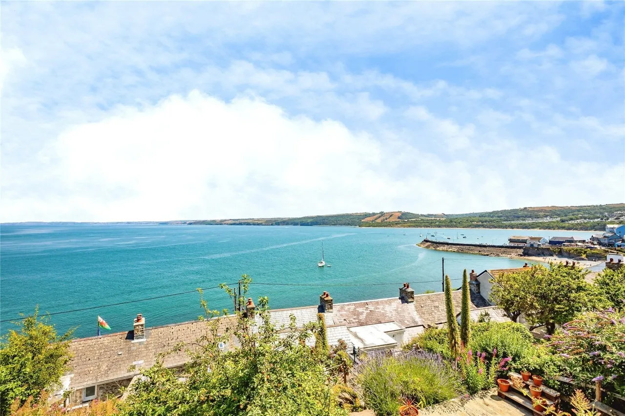 Marine Terrace, New Quay, SA45, photo 20