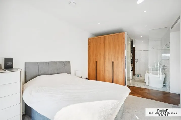 Embassy Gardens, SW11, photo 12