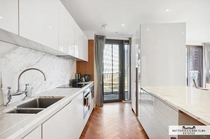 Embassy Gardens, SW11, photo 5