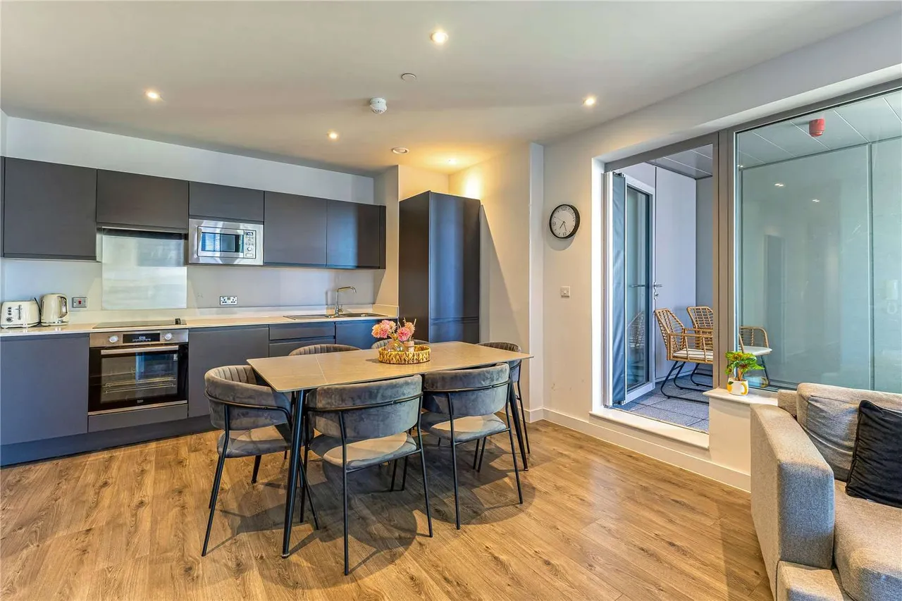 Embankment Exchange, 98 Greengate, Salford, M3 7JD, photo 6