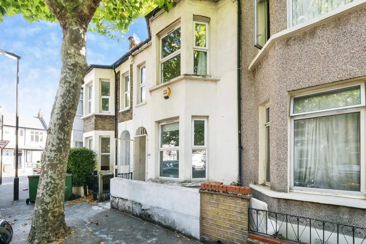 3 bed house for sale — Jephson Road, Forest Gate, London, E7