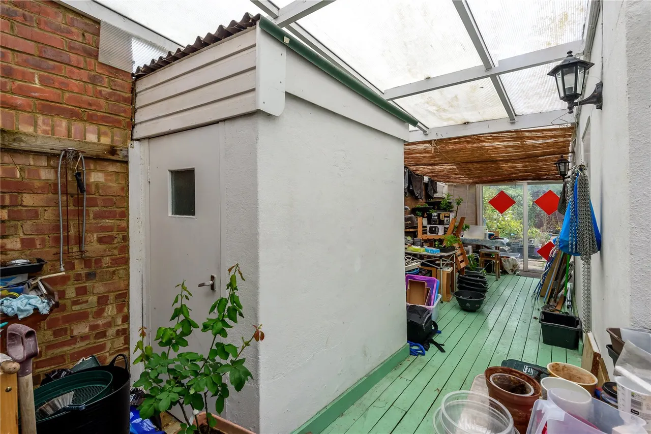 School Road, Hampton Hill, Hampton, TW12 1QL, photo 11
