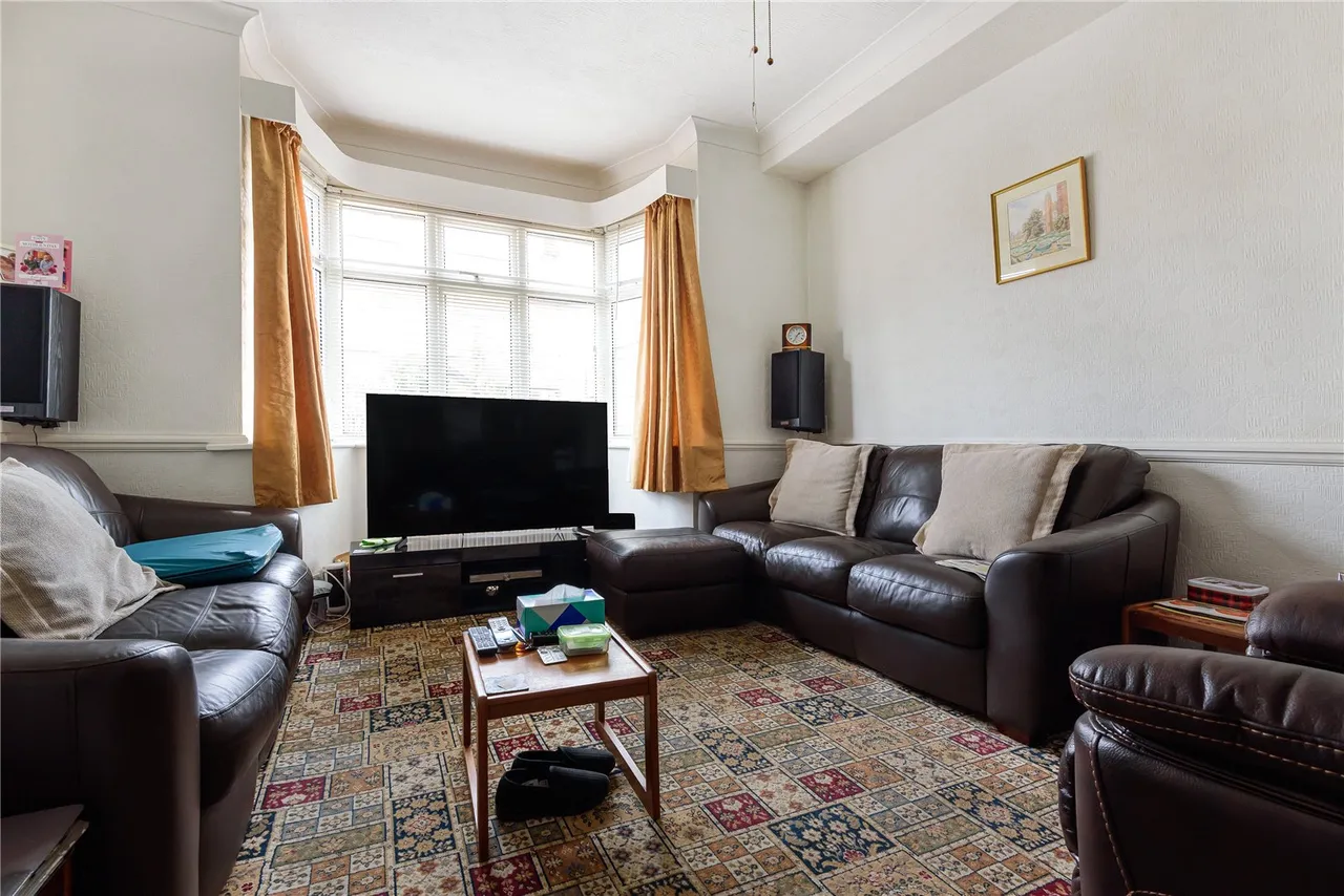 School Road, Hampton Hill, Hampton, TW12 1QL, photo 3