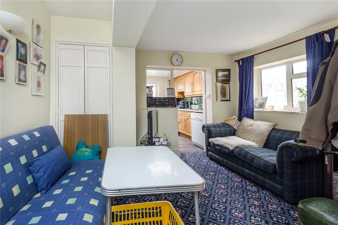 School Road, Hampton Hill, Hampton, TW12 1QL, photo 4