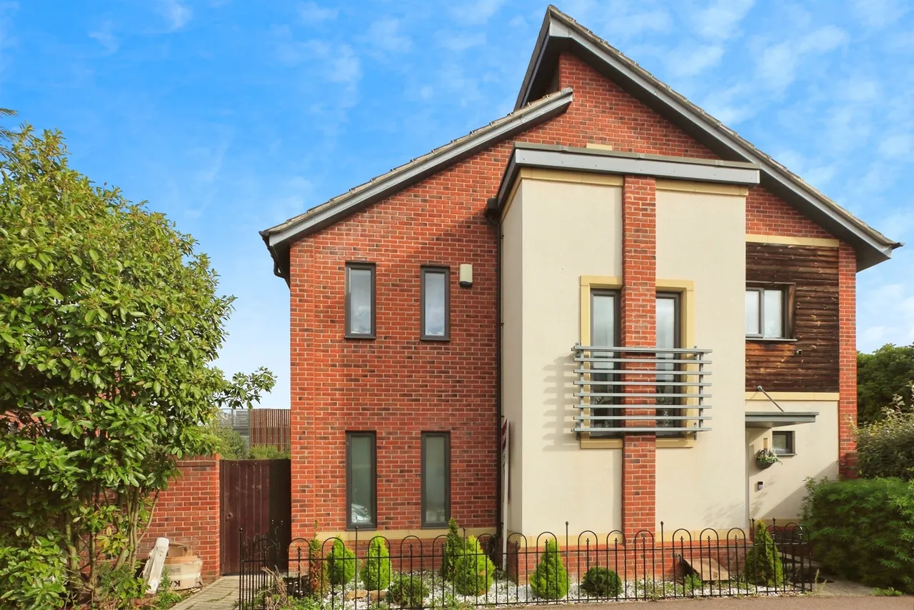 Hawksbill Way, Peterborough, PE2, photo 2