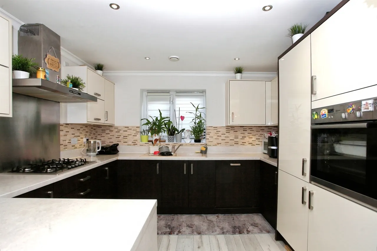 Hawksbill Way, Peterborough, PE2, photo 4