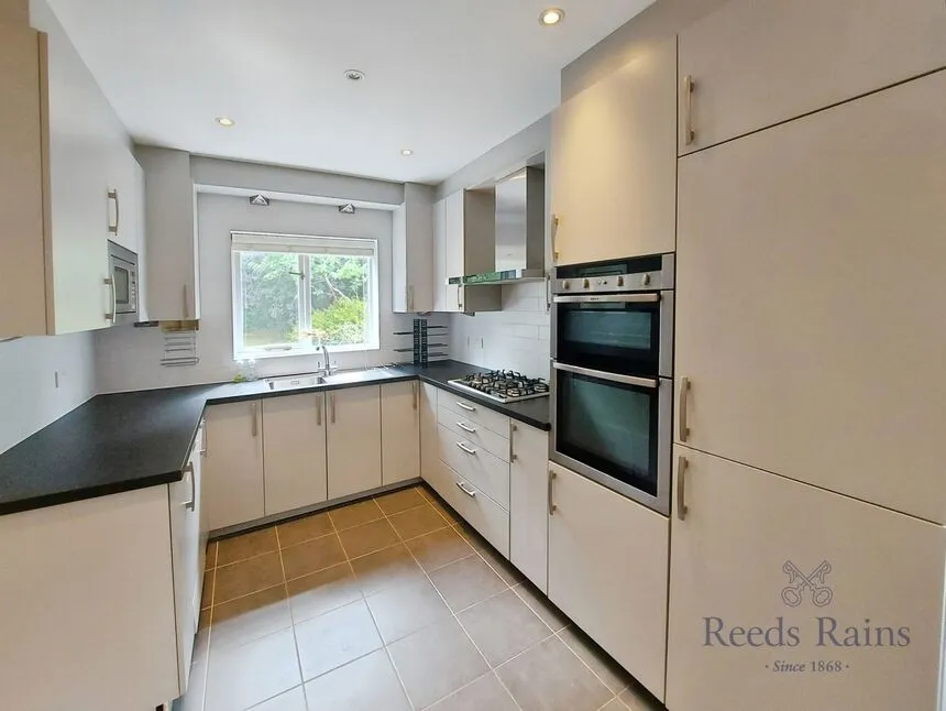 Waveney Drive, Wilmslow, Cheshire, SK9, photo 7