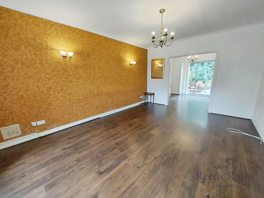 Waveney Drive, Wilmslow, Cheshire, SK9, photo 3