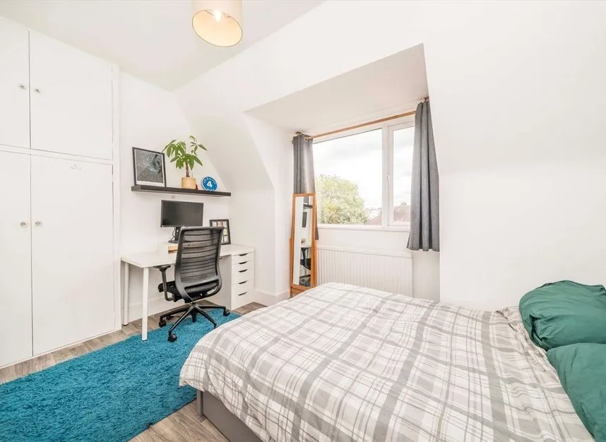 Durham Road, Raynes Park, SW20, photo 4