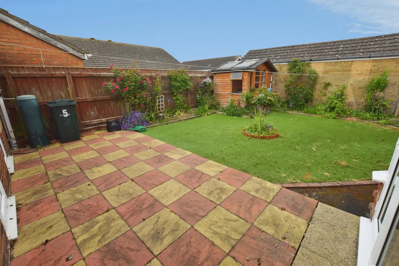 Beacon Park Drive, Skegness, PE25, photo 11