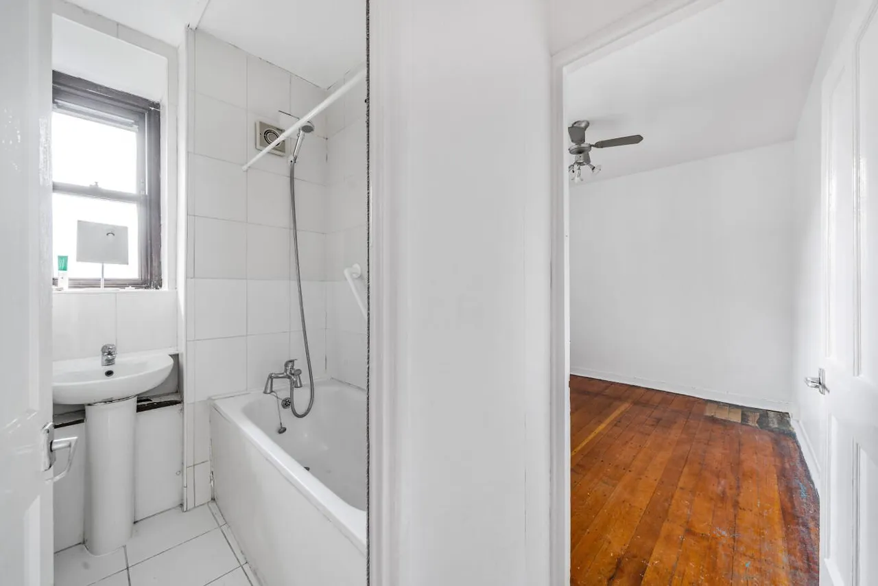 Kennington Road, Kennington, London, SE11, photo 7