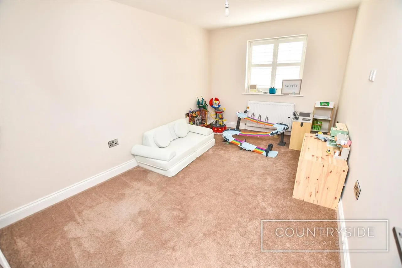 Southwell Road, Benfleet, photo 17