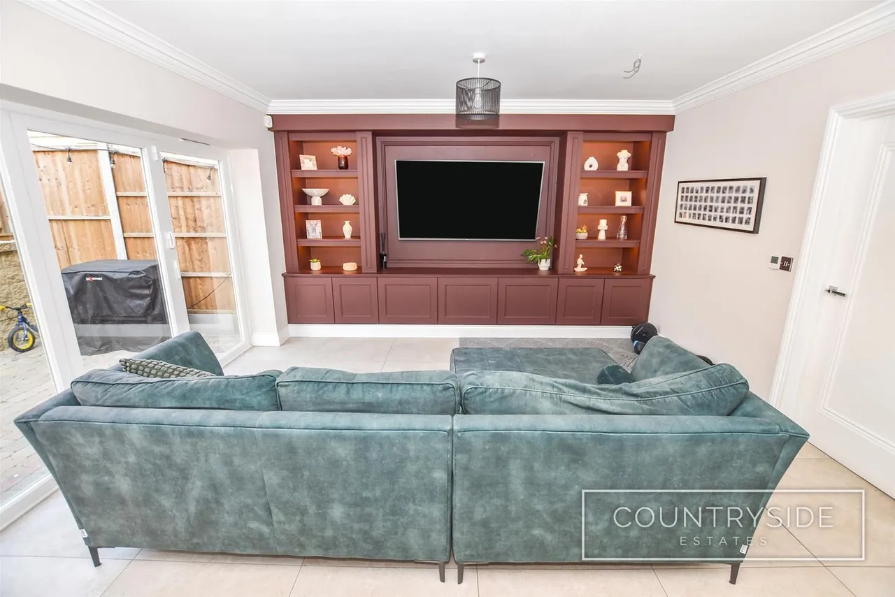 Southwell Road, Benfleet, photo 4