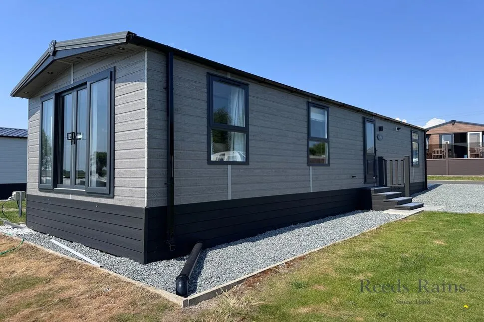2 bed house for sale — Cliffe Meadows Turnham Lane, Cliffe, North Yorkshire, YO8