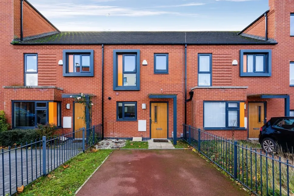 2 bed house to rent, Blodwell Street, Salford, M6
