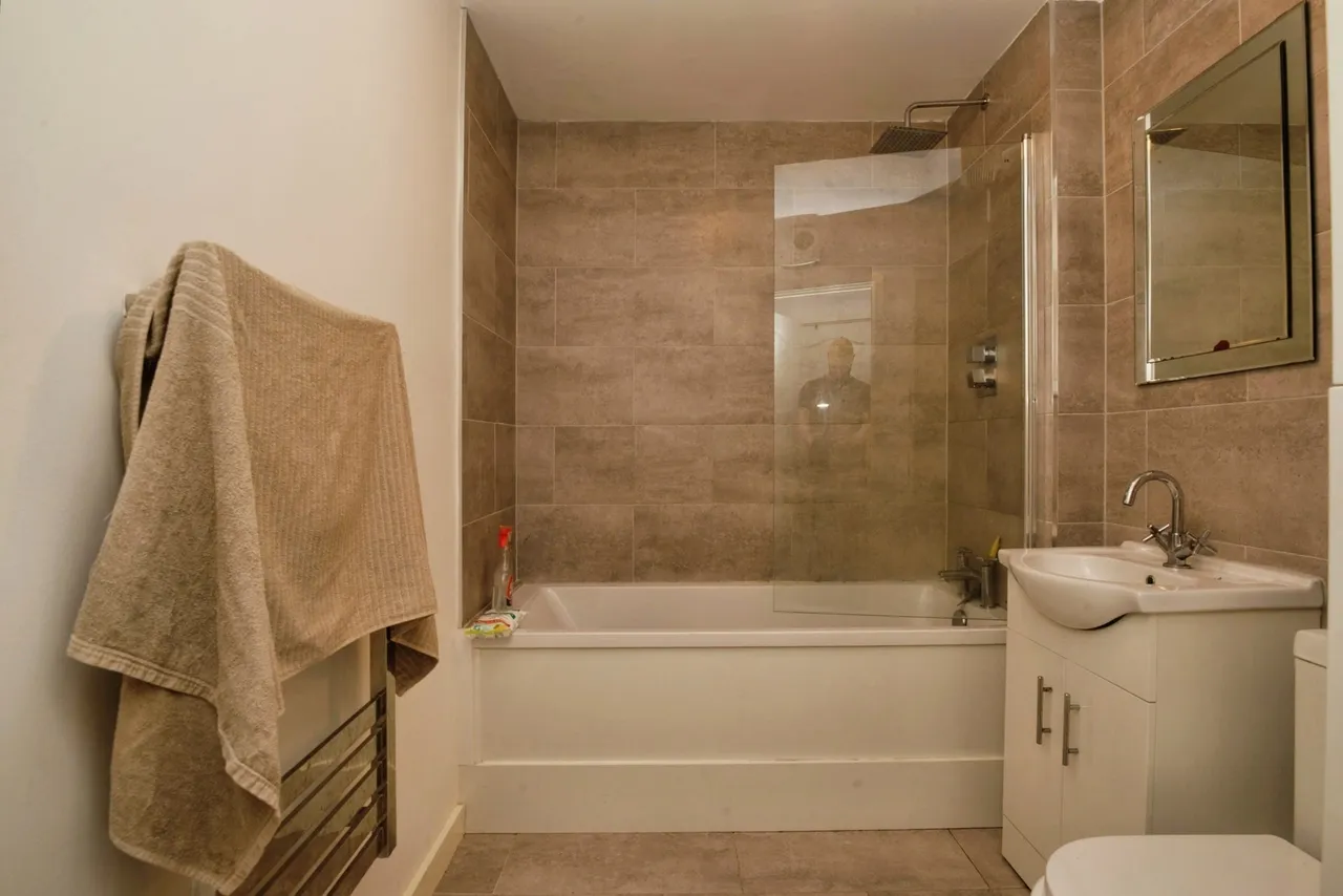 Soudrey Way, Cardiff, CF10, photo 9