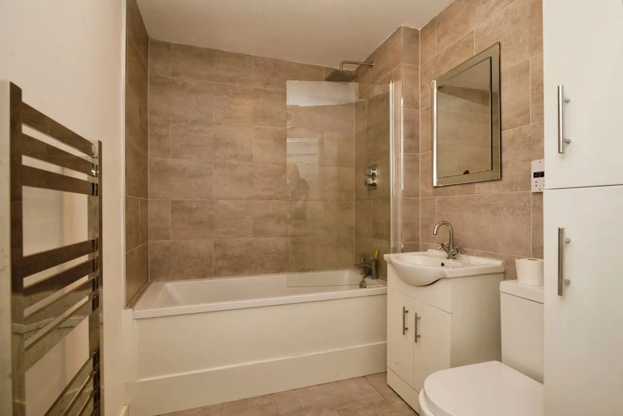 Soudrey Way, Cardiff, CF10, photo 11