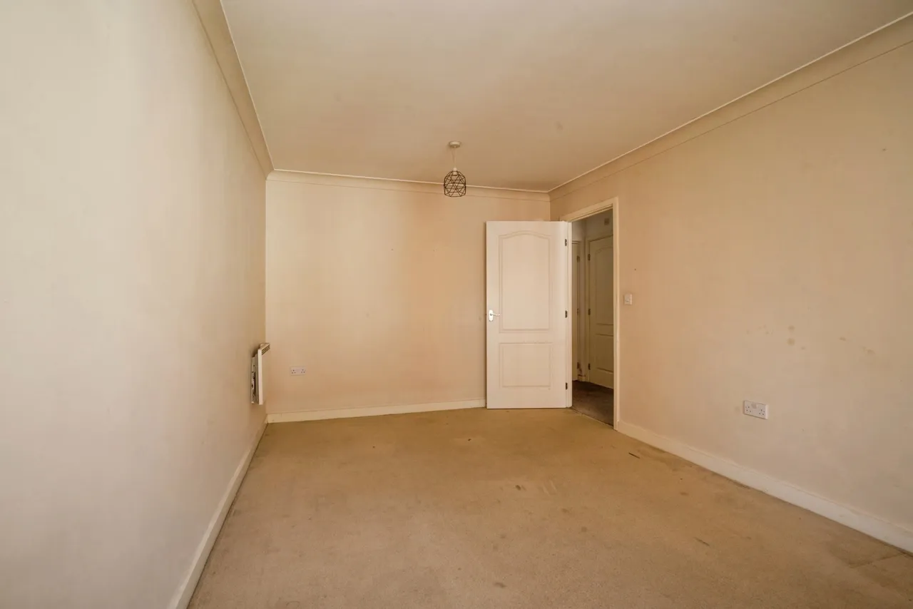 Soudrey Way, Cardiff, CF10, photo 2