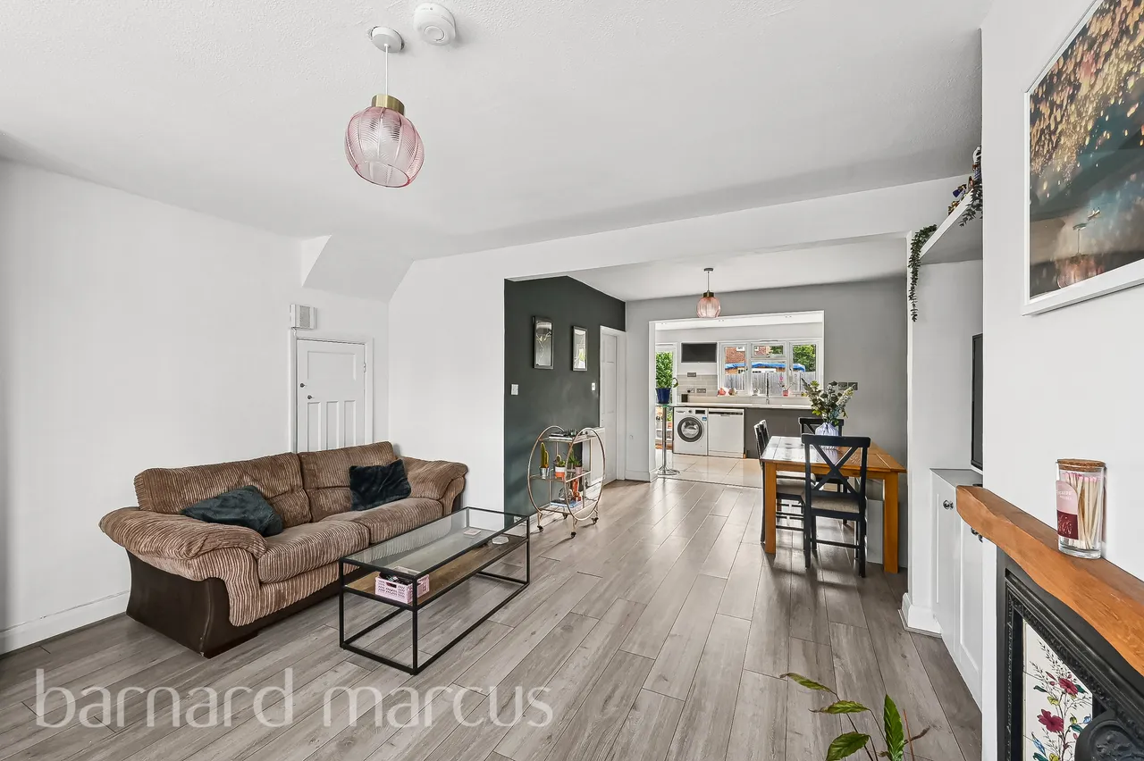 3 bed house to rent, Carlingford Gardens, Mitcham, CR4