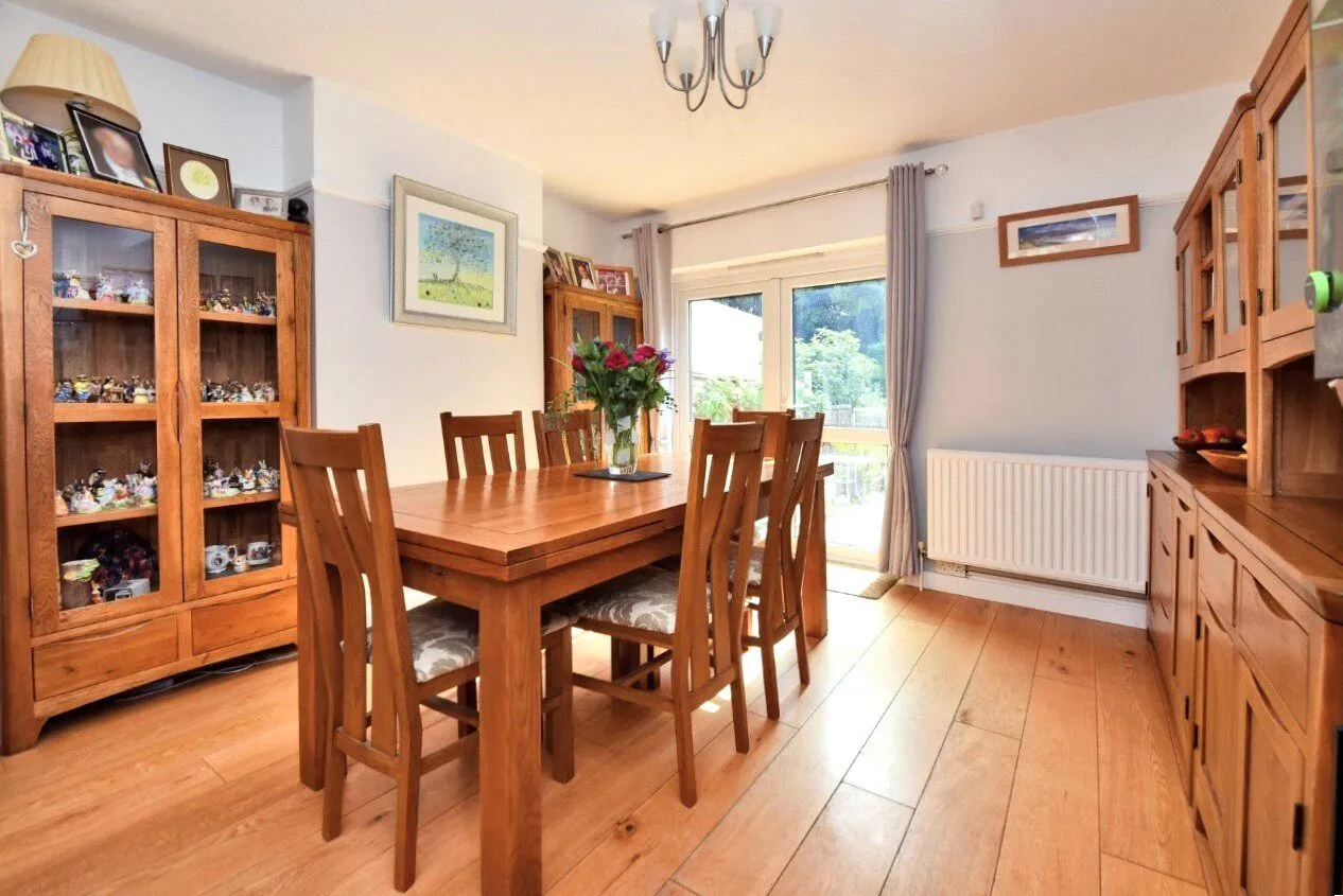 Manor Way, Banstead, SM7, photo 3