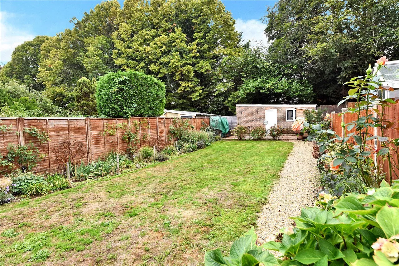 Manor Way, Banstead, SM7, photo 25