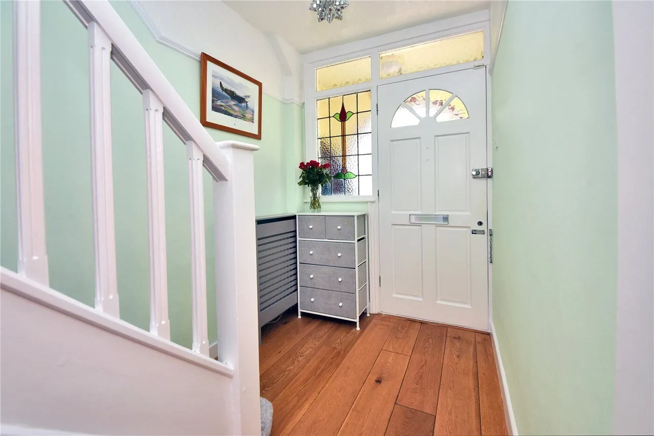 Manor Way, Banstead, SM7, photo 6