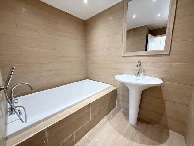 Admirals Walk, West Cliff, BH2, photo 12