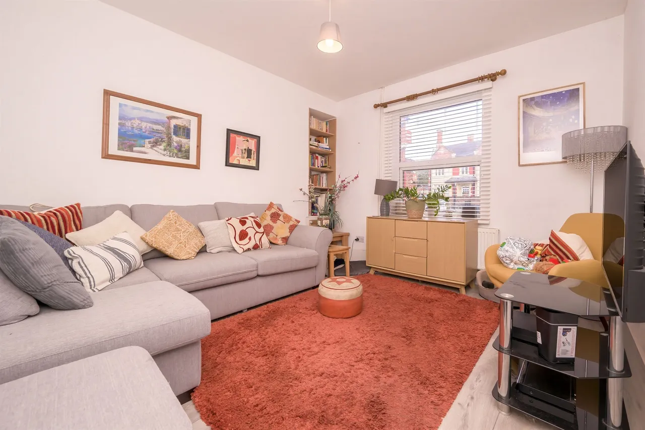 Rockingham Road, Kettering, NN16, photo 2