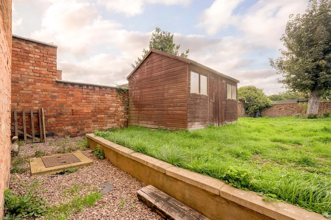 Rockingham Road, Kettering, NN16, photo 8
