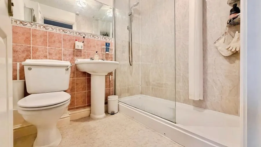 Selwyn Close, Windsor, SL4, photo 9
