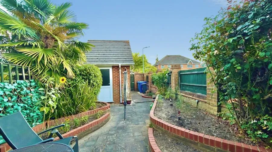 Selwyn Close, Windsor, SL4, photo 7