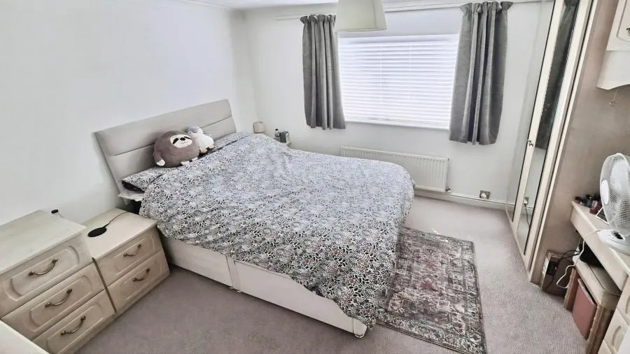 Selwyn Close, Windsor, SL4, photo 11