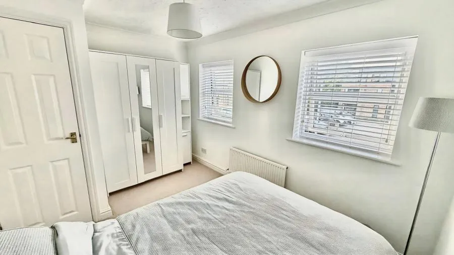 Selwyn Close, Windsor, SL4, photo 12