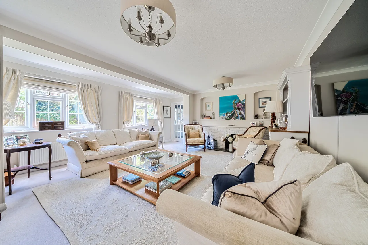 Manor Farm Way, Seer Green, HP9, photo 2