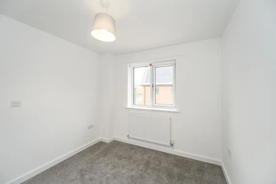Wilks Road, Crowthorne, RG45, photo 6