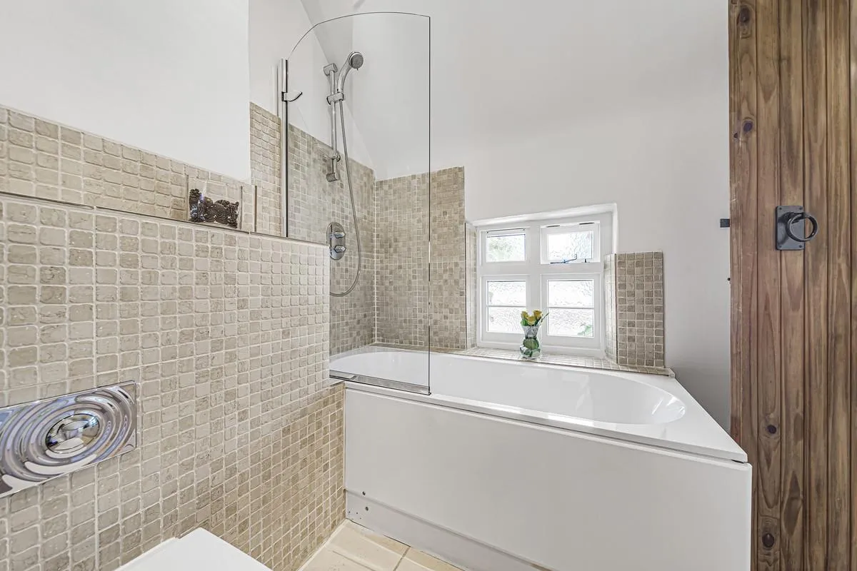 Lea End Lane, Hopwood, B48, photo 35