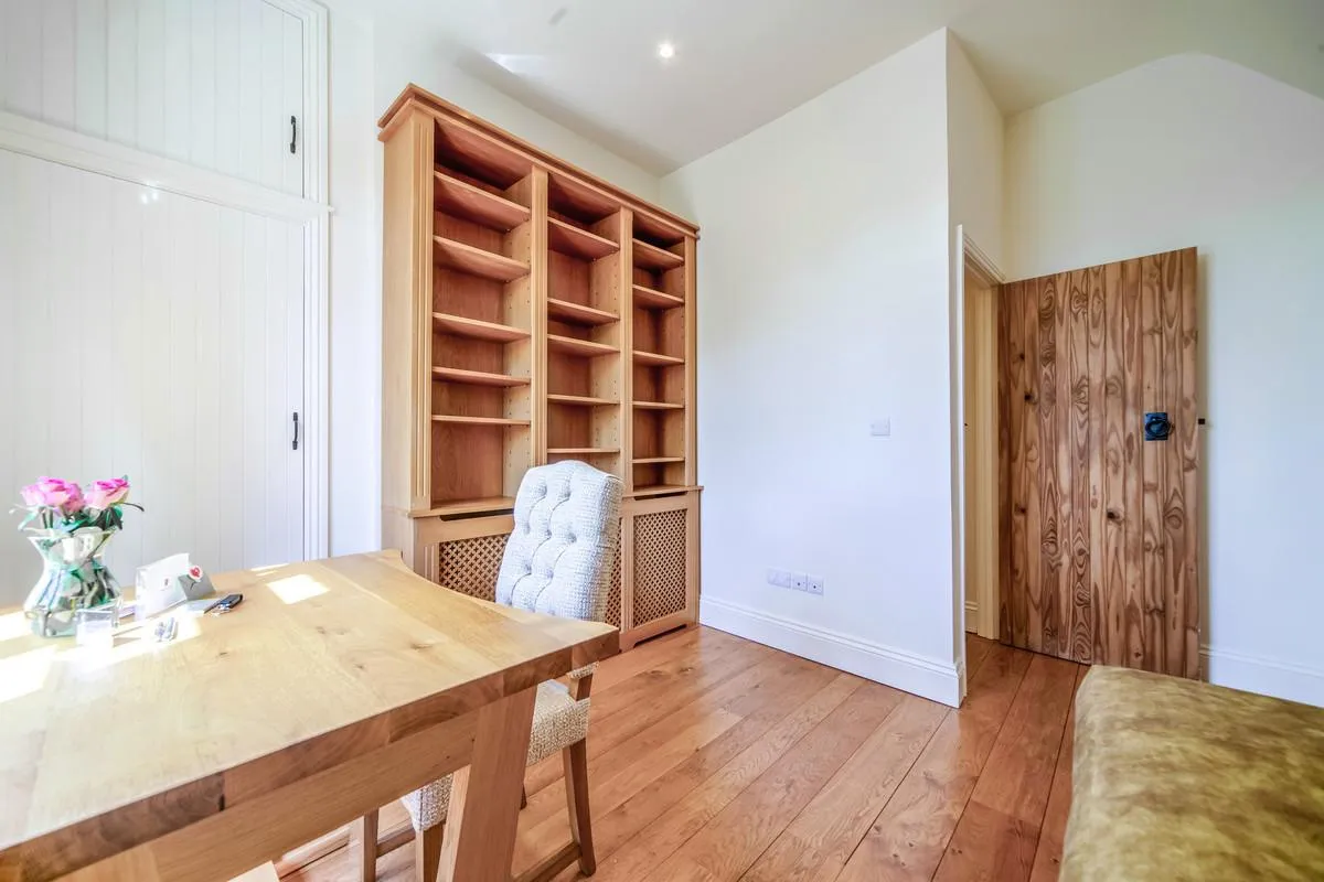 Lea End Lane, Hopwood, B48, photo 26